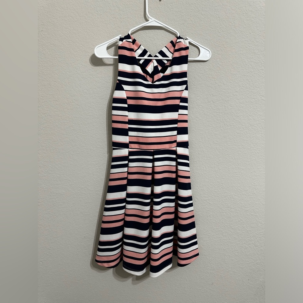 Zunie pink white and blue dress size 16
